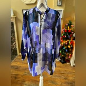 Avenue plus size 22/24 zippered blouse